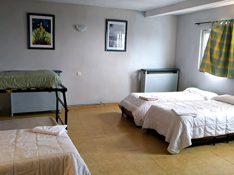 ciervo bedroom with three beds