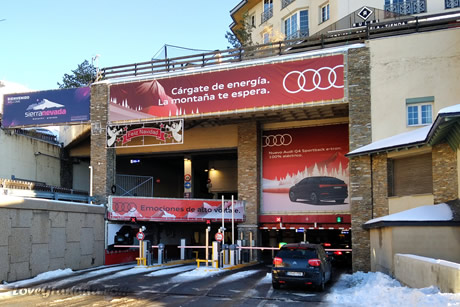entrance to the parking of sierra nevada