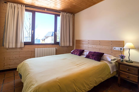 double double room with wooden walls at yeti