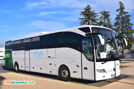 granada ariport bus parking