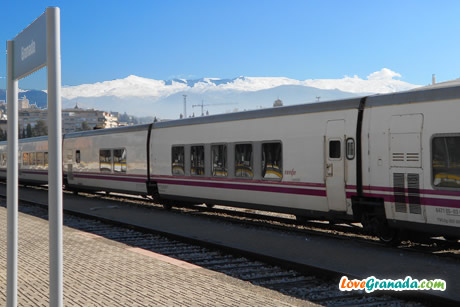 rails granada train station