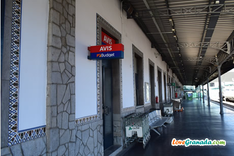 avis car rental office in granada train station