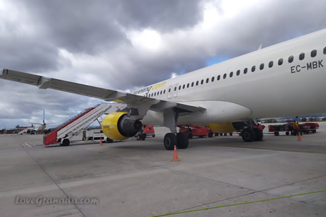 vueling plane at granada airport