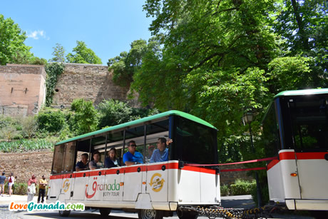 granada tourist train in plaza nueva first stop